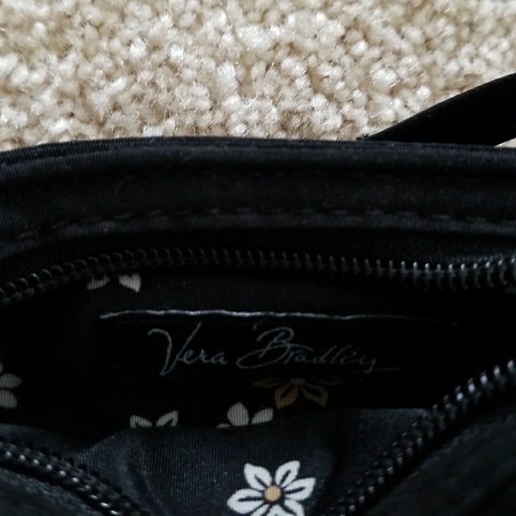 Vera Bradley wristlet - Picture 4 of 6